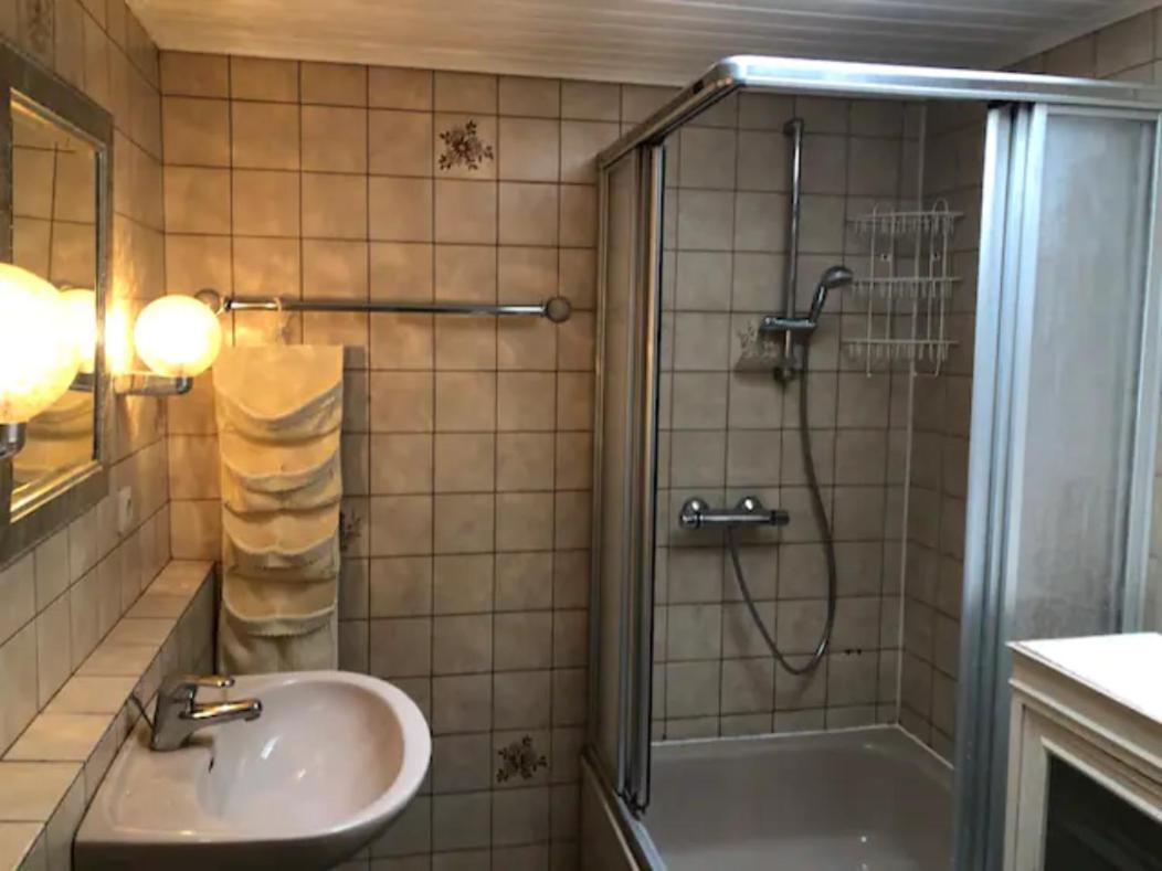 Grosszuegiges Reetdachhaus An Der Nordsee Langenhorn Buitenkant foto