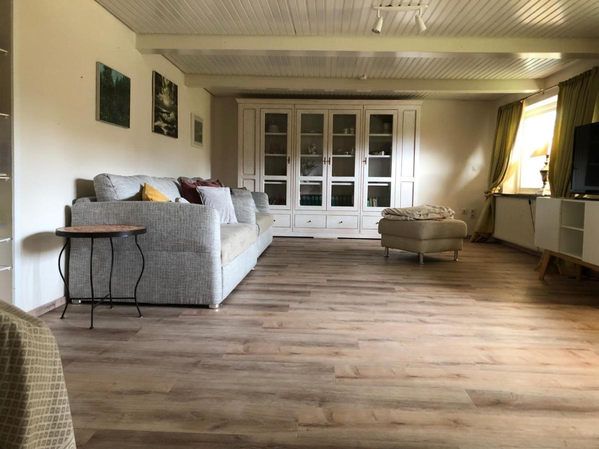 Grosszuegiges Reetdachhaus An Der Nordsee Langenhorn Buitenkant foto
